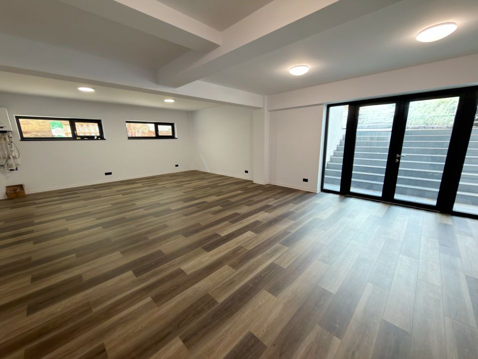 Spatiu comercial, 126 mp, Central, zona Piata Centrala – fotografia 3 din 5