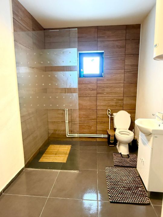 Casa de închiriat, Tocile! – fotografia 8 din 16