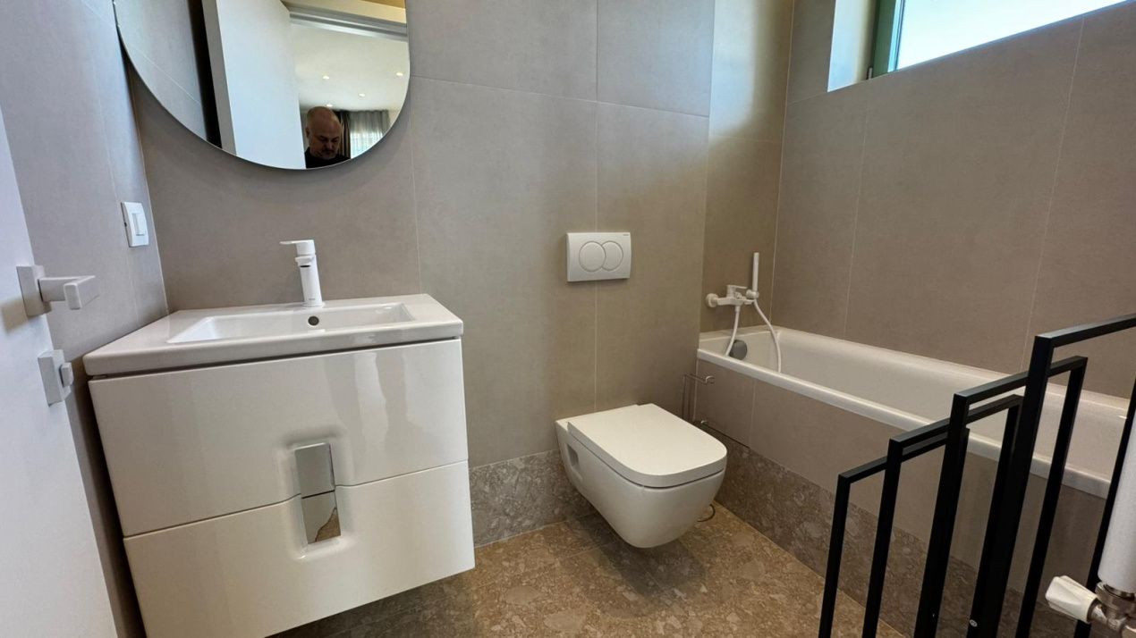 Duplex 3 camere 127MP | Sisesti | Vedere spre lac | Prima inchiriere | Parcare | – fotografia 23 din 27