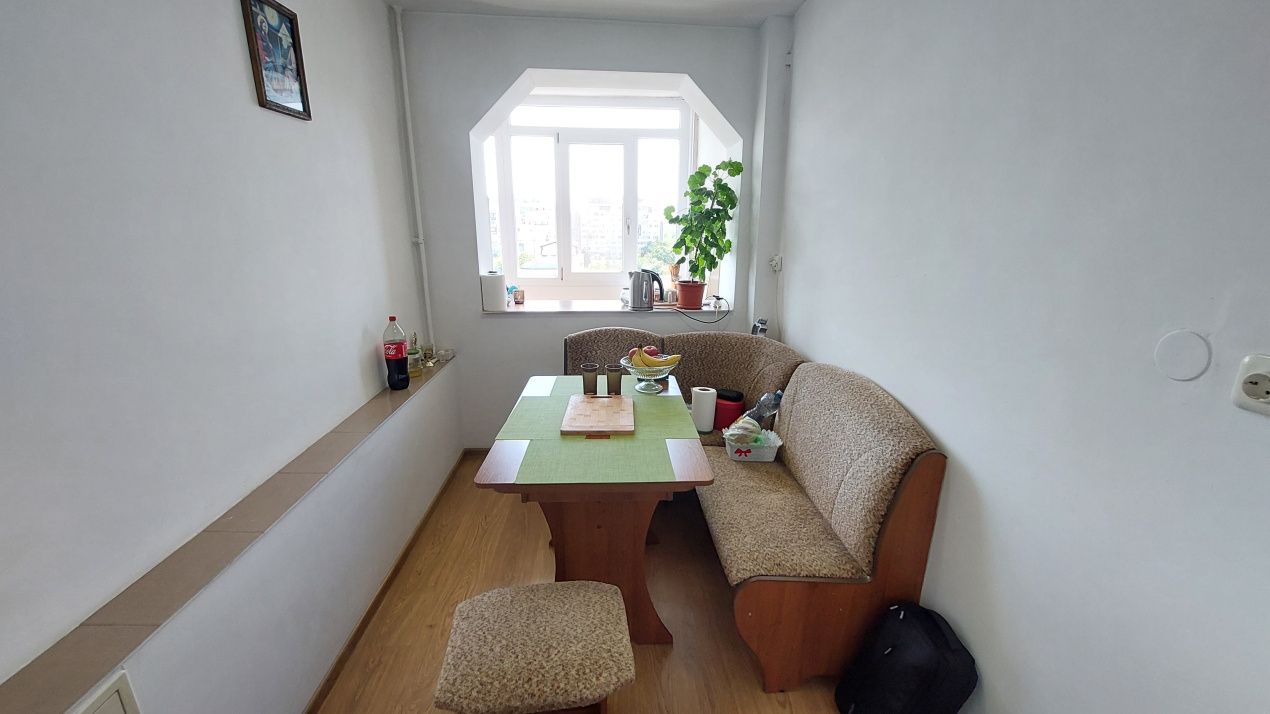 Apartament 3 camere, decomandat, 71 mp, Brazda, zona Simplon – fotografia 4 din 8