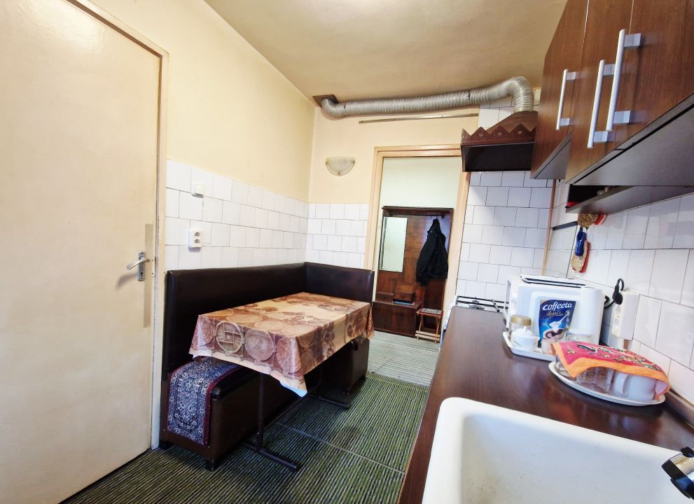 Apartament spatios cu balcon inchis si beci in zona Supeco – fotografia 9 din 17
