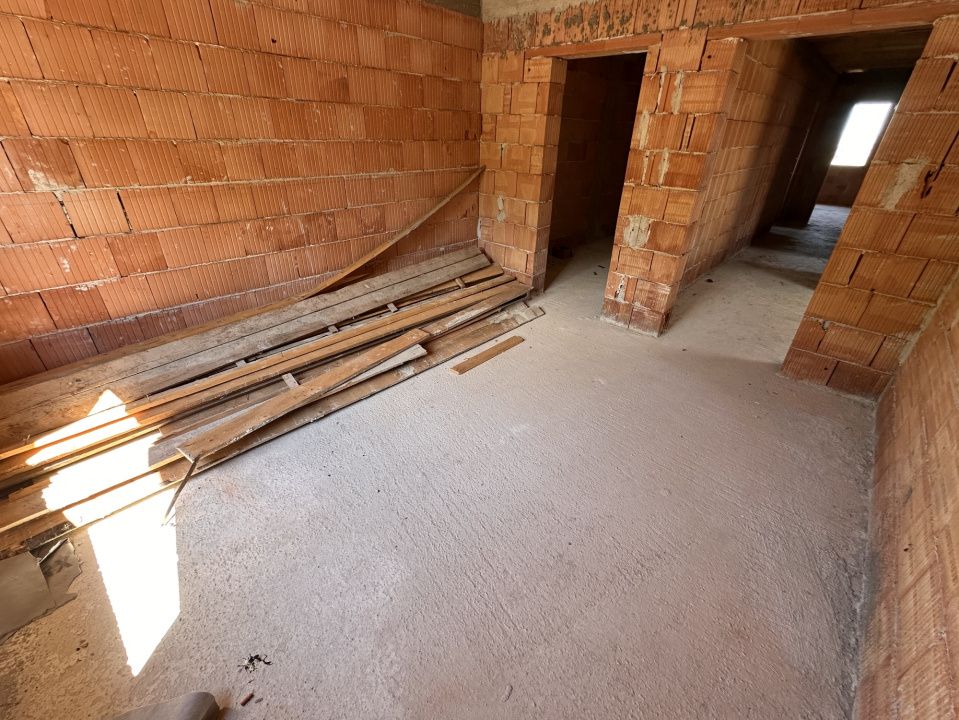 Casa noua la Rosu cu 4 camere teren aferent 386 mp cu toate utilitatile – fotografia 5 din 11