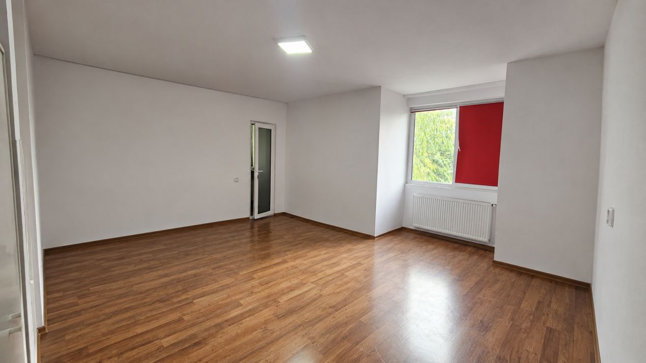 Titan, 6 camere in vila, 6 bai, curte – fotografia 2 din 4