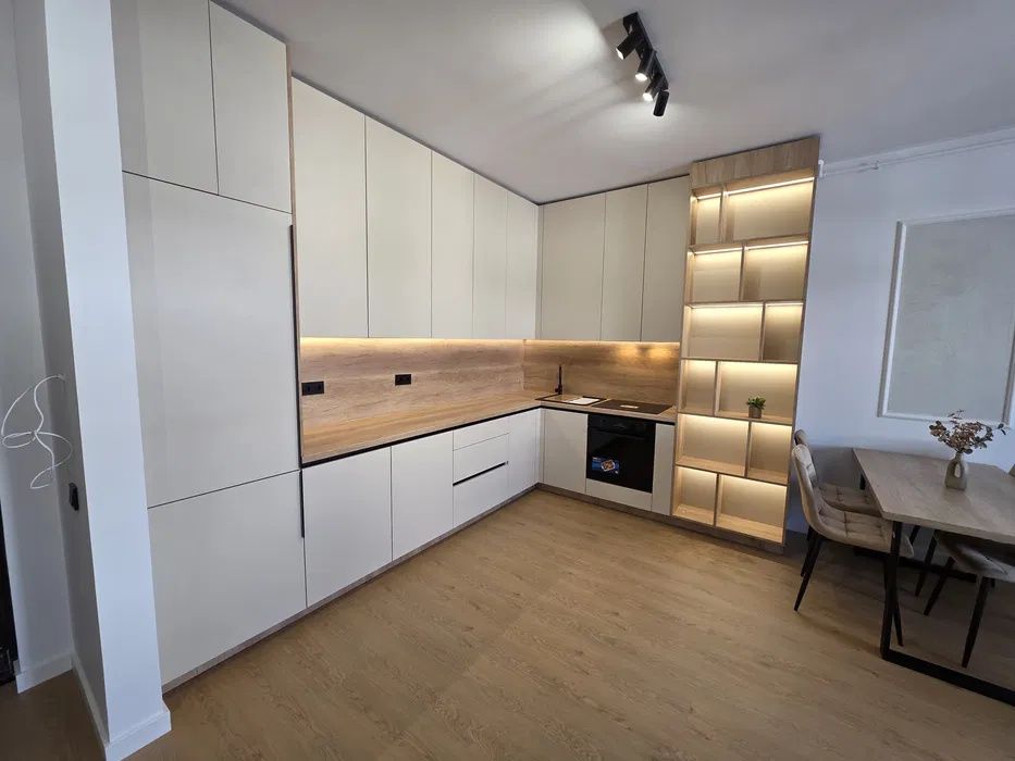 Apartament 2 Camere, LUX, 45 mp, lift, garaj, panoramic, zona Eroilor! – fotografia 4 din 8