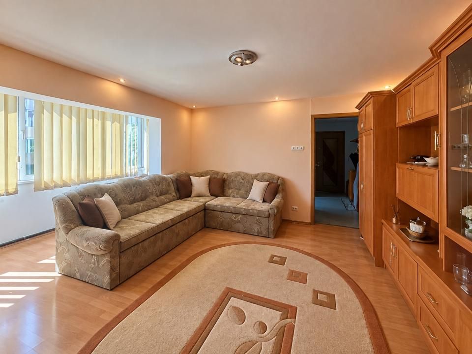 Apartament 2 camere, etaj 3, semidecomandat, zona Dambovita-Flavia – fotografia 2 din 6