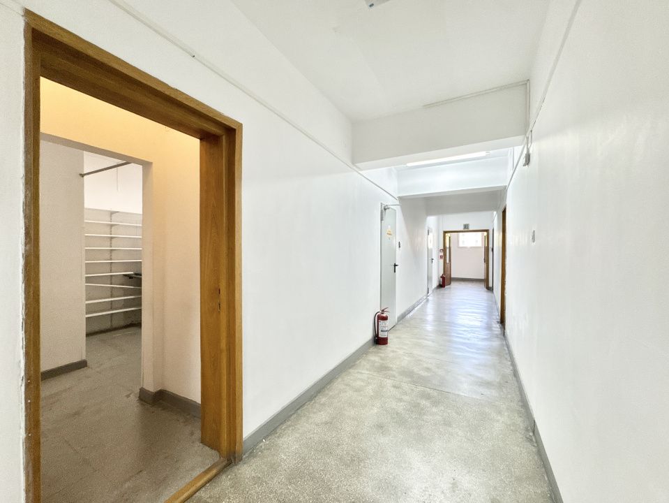 Potențial pentru clinică medicală, centru de recuperare, educație sau servicii – fotografia 19 din 29