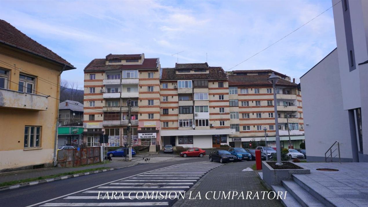 APARTAMENT 3 CAMERE AMENAJAT MODERN – fotografia 1 din 20