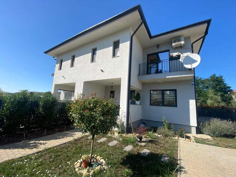 Duplex modern 4 camere, 132 mp, mobilat, utilat-Apahida – fotografia 1 din 8