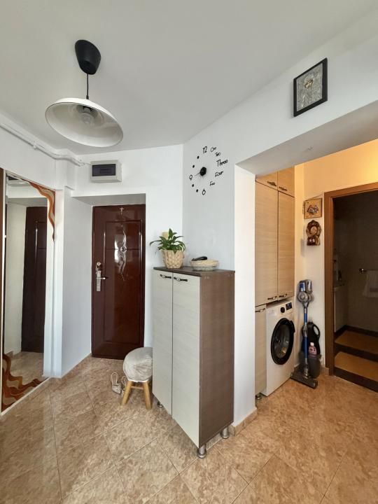 Apartament 2 camere, decomandat, etaj 3, zona Dambovita – fotografia 10 din 11