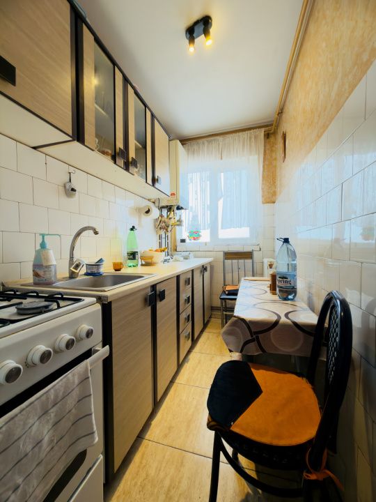 Apartament 3 camere, semidecomandat, 53mp utili, zona Girocului – fotografia 8 din 16