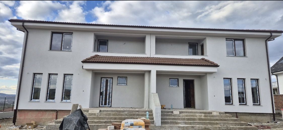 Duplex modern, 120 mp utili, teren 350–550 mp | Dezmir – fotografia 2 din 4