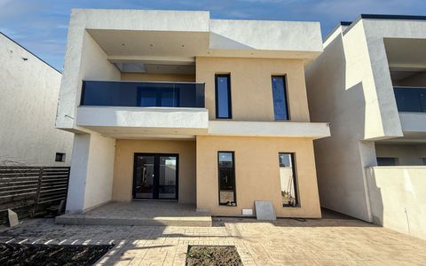 Casa P+1 stil mediteranean - Mamaia Sat , zona linistita