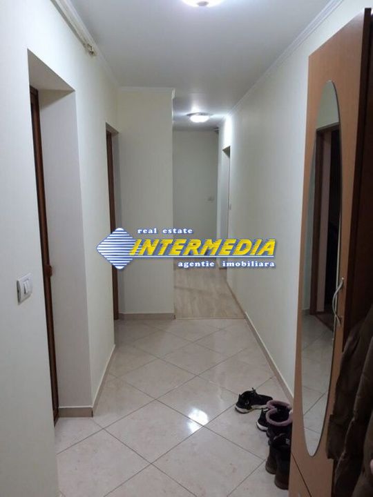 Apartament 4 camere de vanzare etaj 2 in Alba Iulia mobilat utilat – fotografia 13 din 13