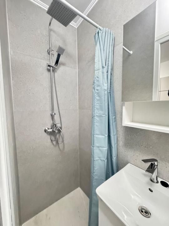Garsonieră de închiriat pe termen lung în zona CET – renovată complet – fotografia 6 din 7