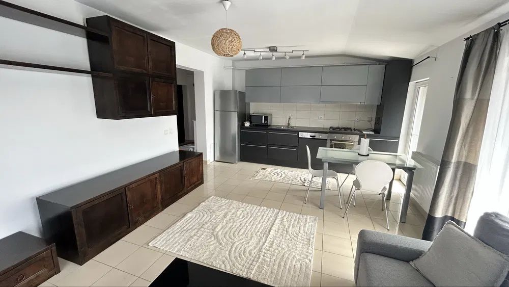 Apartament 2 camere, 50 mp, 3 balcoane și parcare privată | Proaspăt renovat – fotografia 1 din 7
