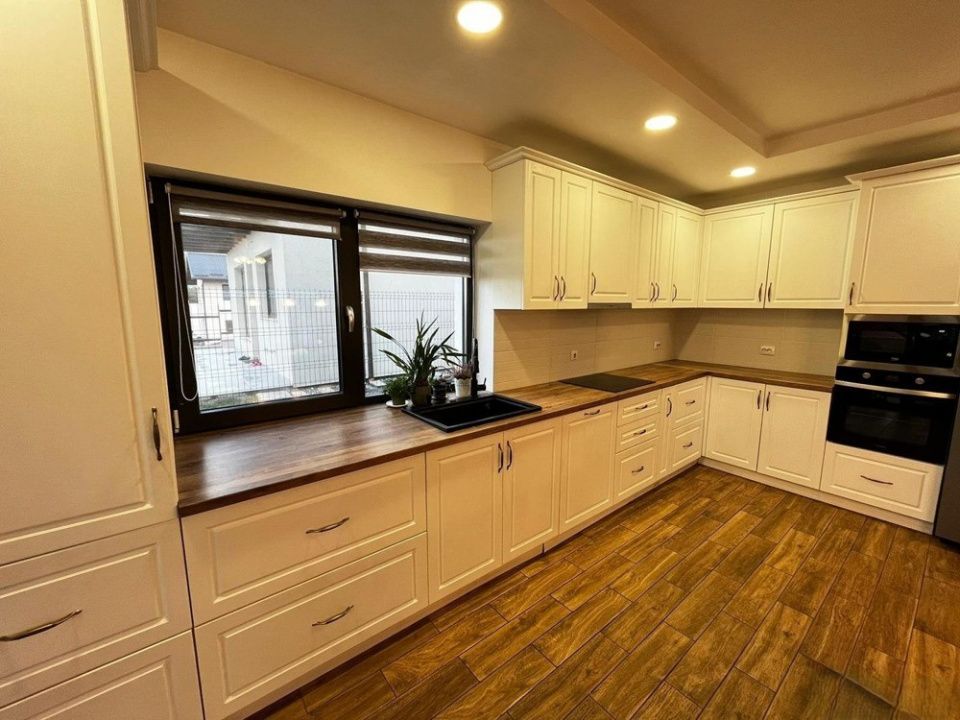 Vilă la cheie, 249 mp utili, teren 640 mp | Dezmir – Planoarelor – fotografia 2 din 10