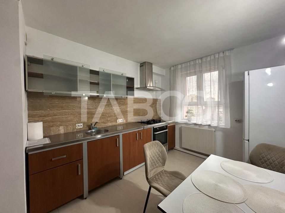 Apartament de inchiriat 3 camere decomandat utilat Mihai Viteazul – fotografia 5 din 13