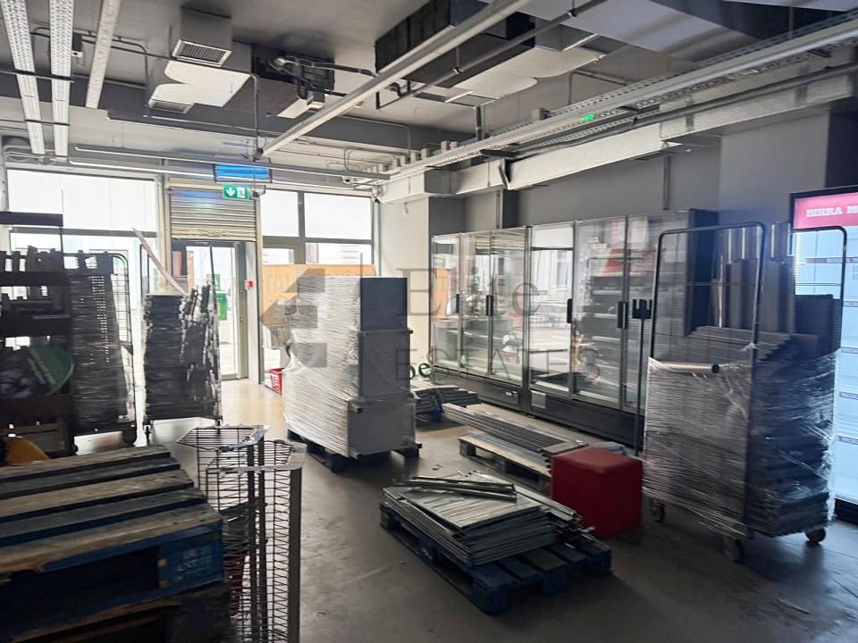 Spațiu comercial de închiriat – Pietonala Republicii, Oradea 90 mp – fotografia 5 din 6