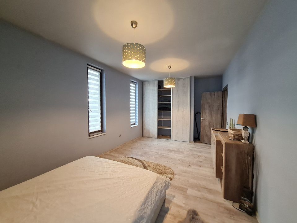 Apartament superb cu 3 camere de inchiriat, terasa si curte, parcare – fotografia 11 din 16
