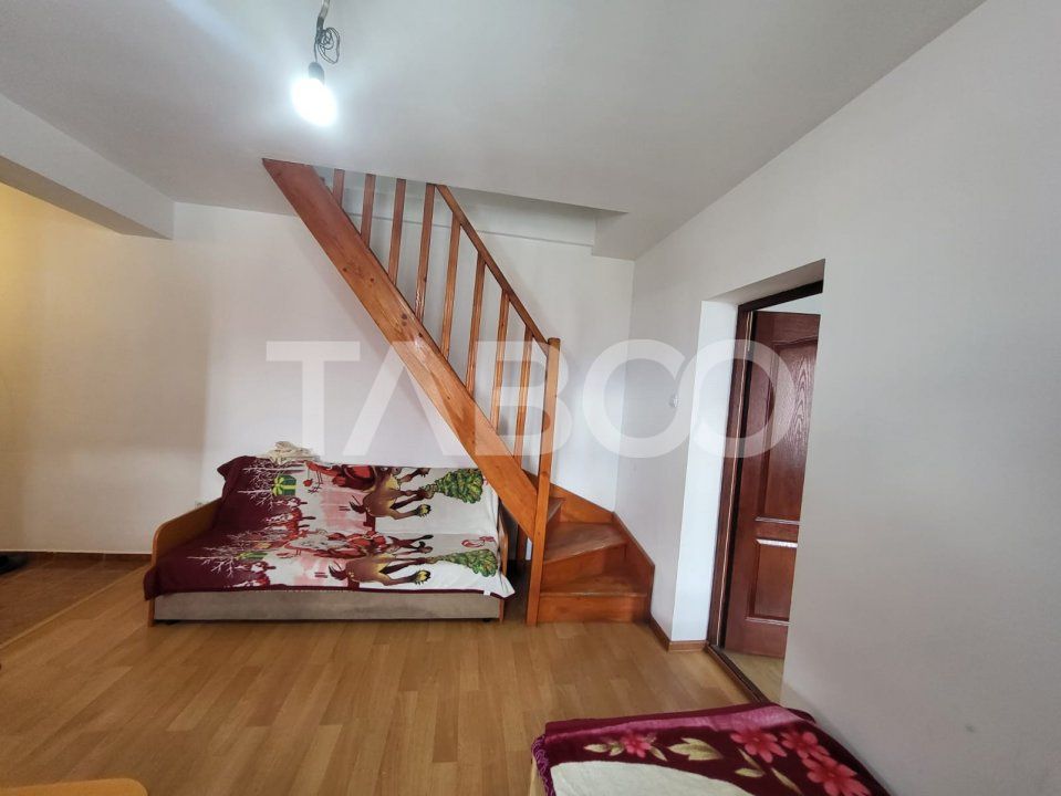 Apartament de vanzare 4 camere pe 2 etaje 84 mp zona Rahovei Sibiu – fotografia 2 din 9