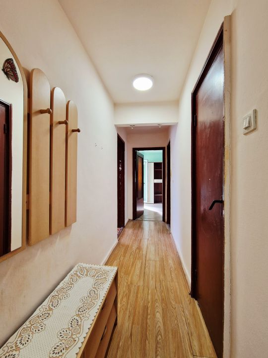 Apartament cu potential, orientare sud-est, 2 balcoane, zona Parang – fotografia 15 din 23