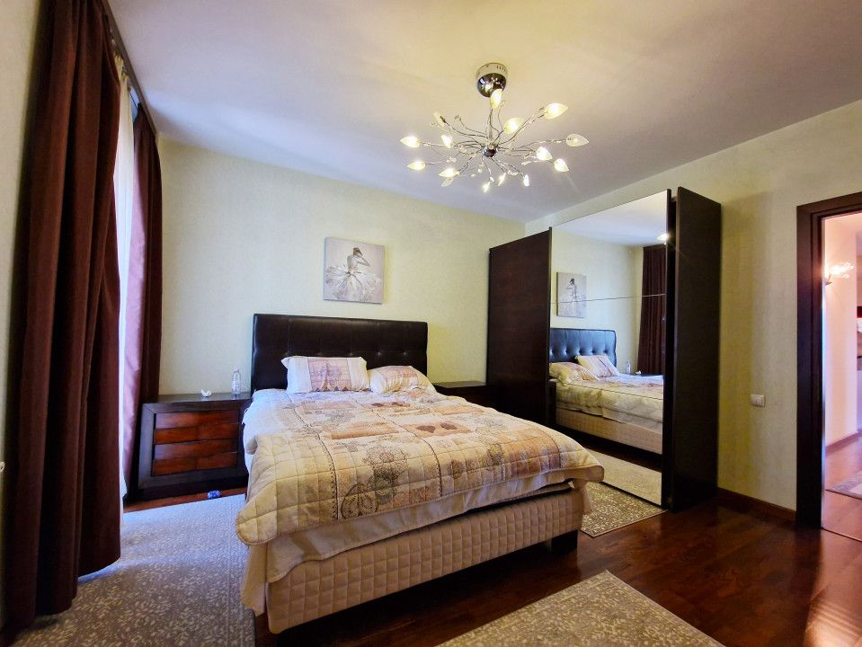 De închiriat Apartament de 3 Camere, Vedere la Mare, în Centru, 180mp utili. – fotografia 12 din 14