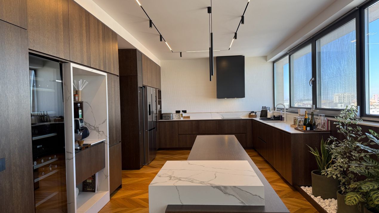 Penthouse pe bune, 5 camere, vedere la Mare si la Lac, 5 parcari subterane – fotografia 8 din 85