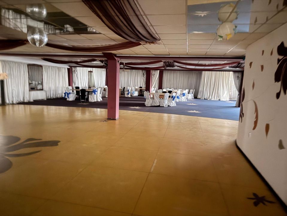 Clădire modernă de închiriat evenimente, clinică, logistică – Zona Nord – fotografia 3 din 10