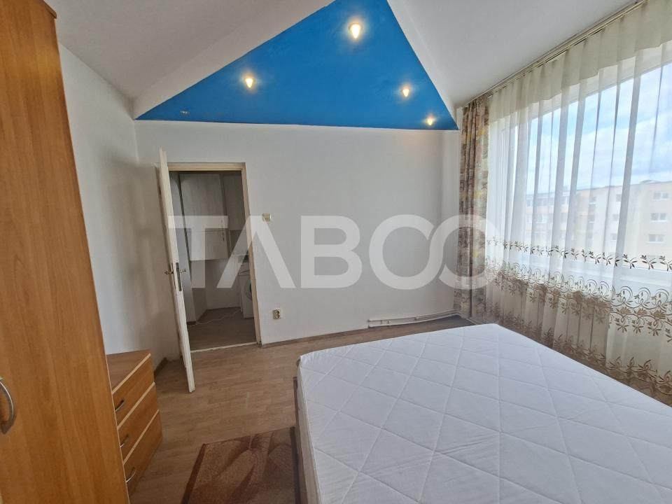 Apartament de vanzare cu 3 camere si balcon Mihai Viteazul lift – fotografia 1 din 22