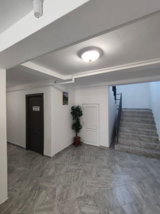 Clădire multifuncțională de vânzare – 24 locuinte, curte, randament ridicat – fotografia 7 din 28