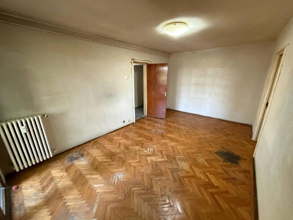 Apartament 4 camere -5 minute de mers  pana la metrou Costin Giorgian – fotografia 6 din 16