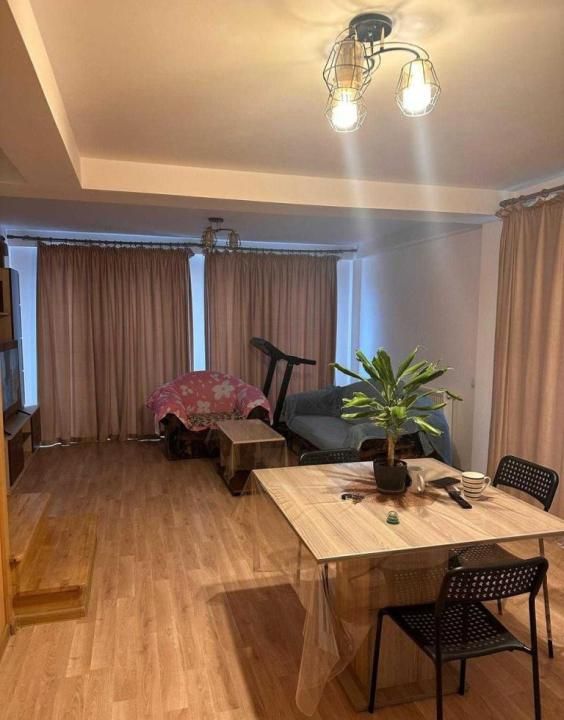 Casa tip duplex 4 Camere Centrala Proprie Parcare – fotografia 3 din 16