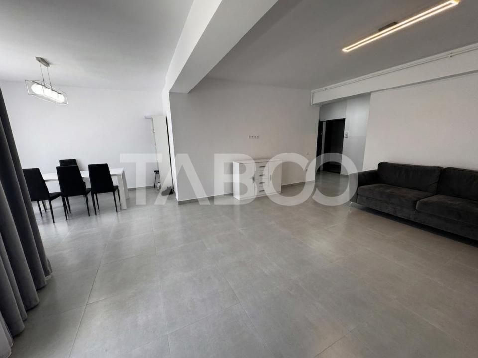 Spatiu birou de inchiriat open space balcon 54 mpu Doamna Stanca Sibiu – fotografia 1 din 6