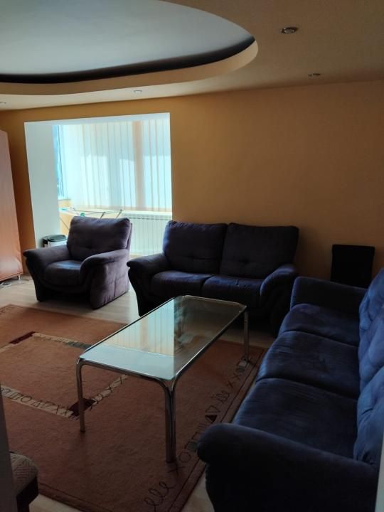 Apartament cu 3 camere, 80 mp utili și 2 balcoane – Plopilor – fotografia 2 din 12