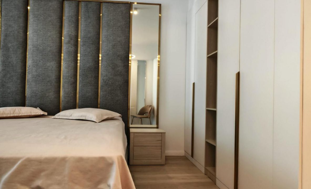 Studio spațios cu balcon mare și vedere laterală la mare în Tomis Vila – fotografia 7 din 15