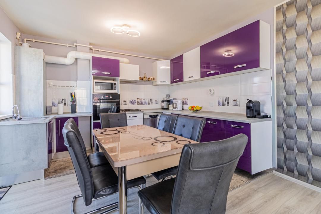 3 camere | 92mp | Scară interioară + Parcare – fotografia 1 din 17