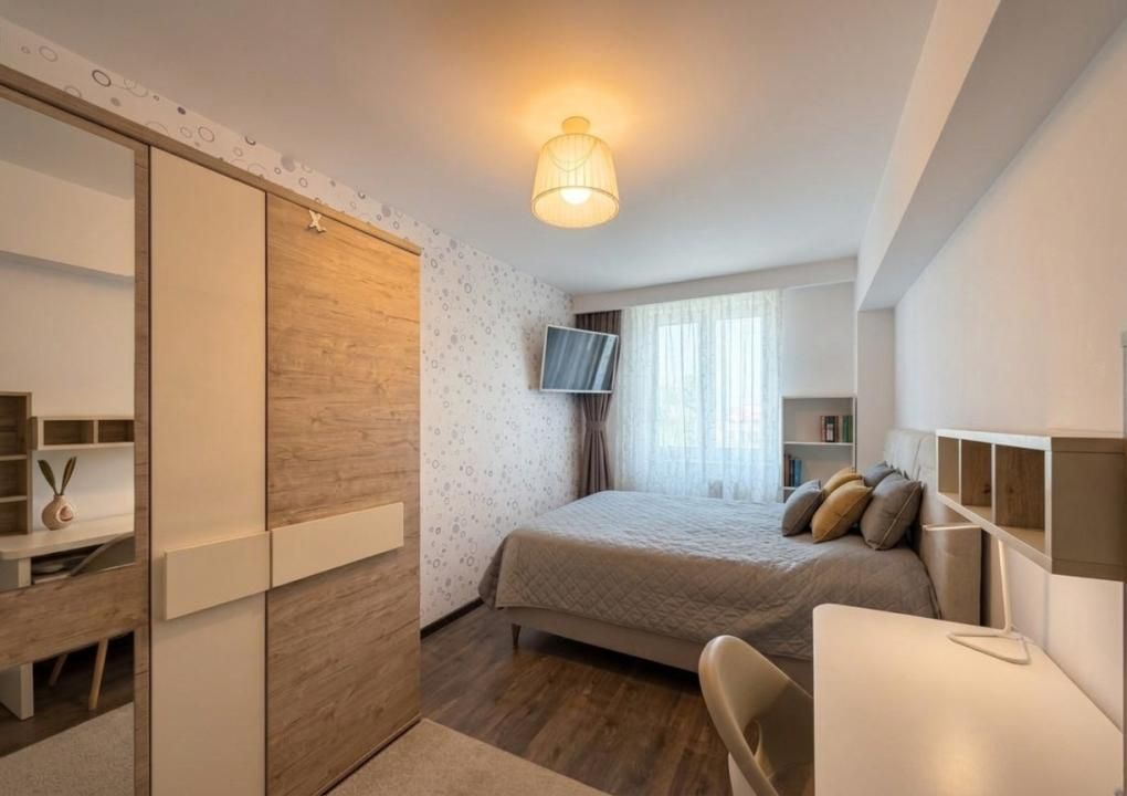 Apartament elegant cu 3 camere de închiriat si parcare – fotografia 1 din 8