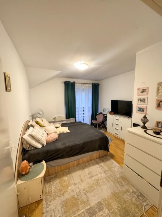 Casă individuală cu 6 camere, 2 garaje și grădină amenajată – Bună Ziua – fotografia 7 din 7