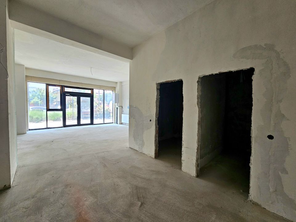 Spatiu ideal servicii/retail/showroom, parcare inclusa – fotografia 8 din 16