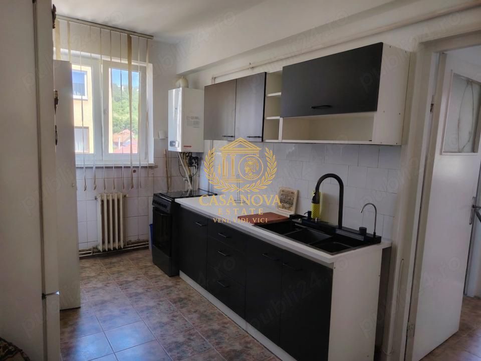 Apartament 3 camere decomandat, etaj 2 – Ion Ghica, lângă Parcul Central – fotografia 2 din 5