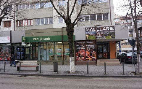 DE INCHIRIAT - SPATIU COMERCIAL CENTRAL 85 MP