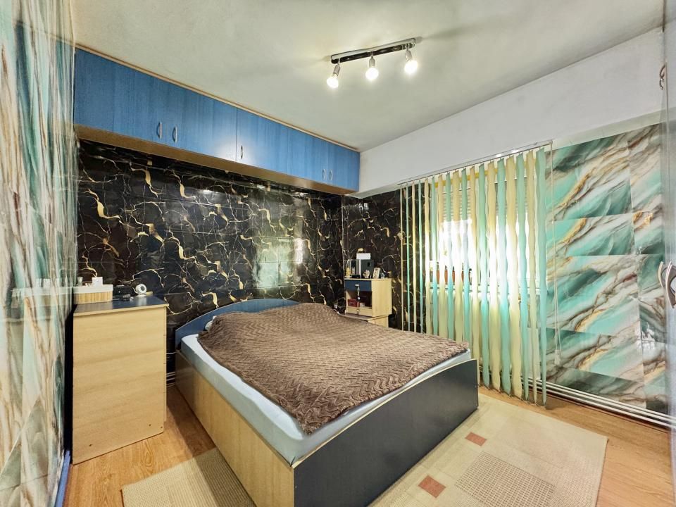 Apartament 2 camere decomandat, etaj 1- Zona Turnisor – fotografia 8 din 13
