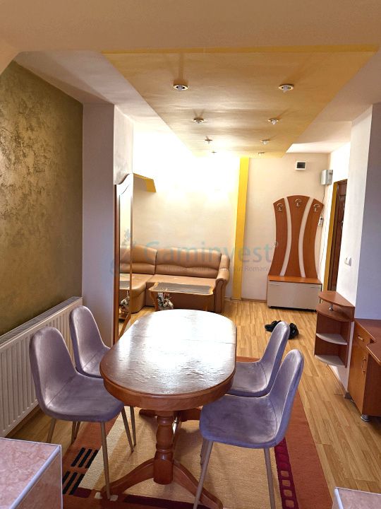 Apartament de inchiriat cu 3 camere, Calea Aradului, Oradea, Bihor – fotografia 1 din 6