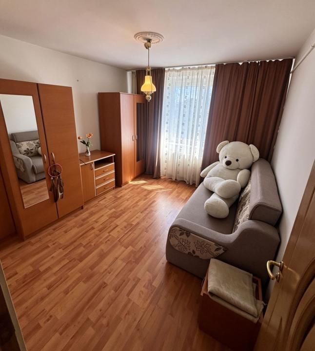 Apartament 2 camere de vânzare – Zona Craiovei, Strada Tineretului – fotografia 2 din 7