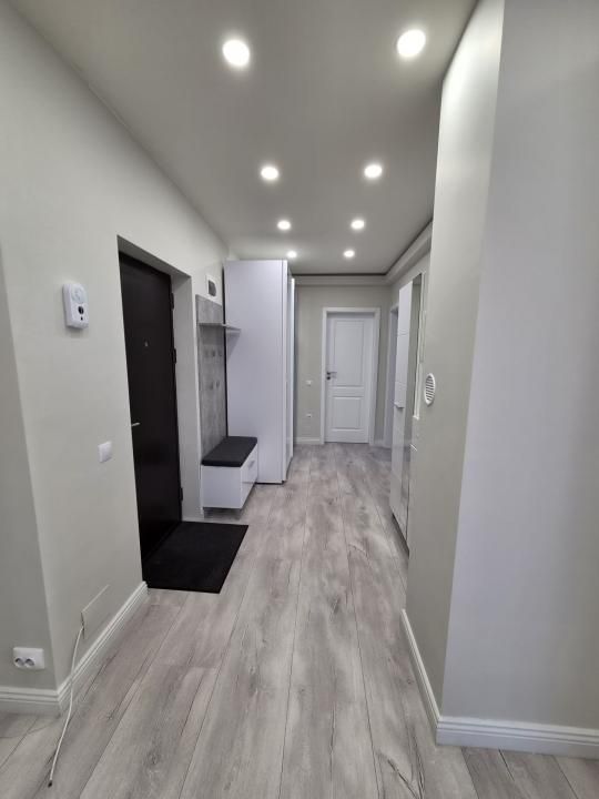 Ap de inchiriat 4 camere, 86 mp, terasa 82 mp, garaj, lift, MODERN, zona VIVO! – fotografia 11 din 11