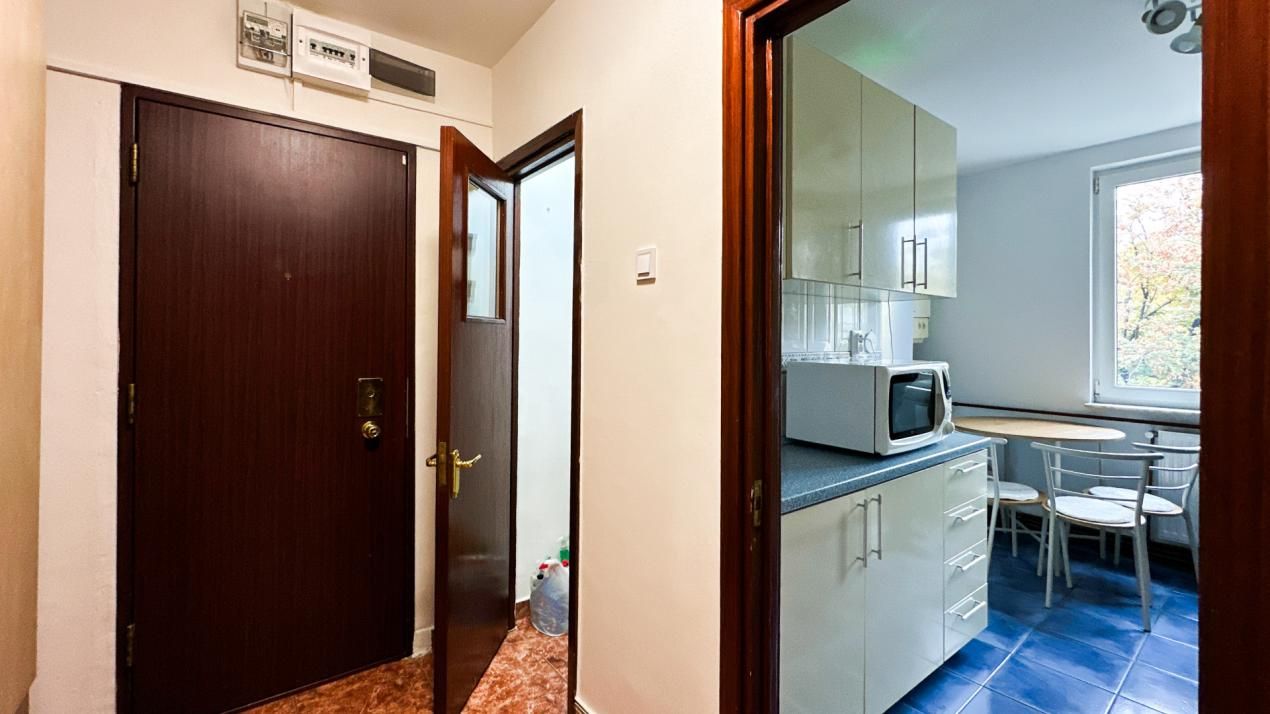 Închiriere apartament 3 camere cu loc de parcare, Dr. Taberei, Str.Valea Oltului – fotografia 12 din 14
