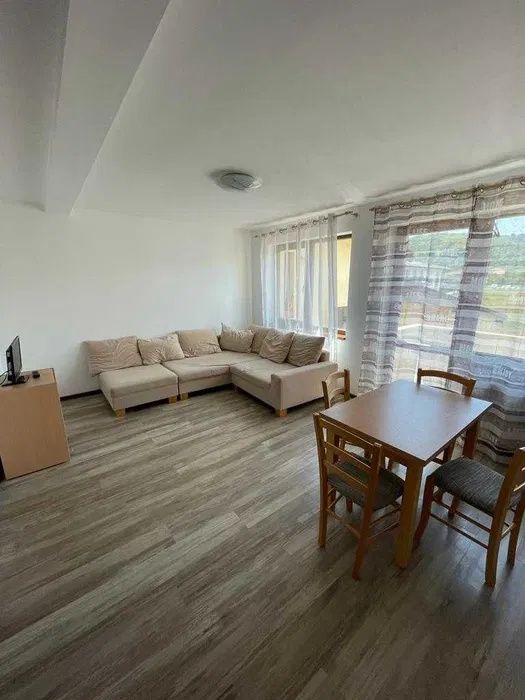 Apartament de vanzare 2 camere,zona Sesul de sus – fotografia 1 din 4