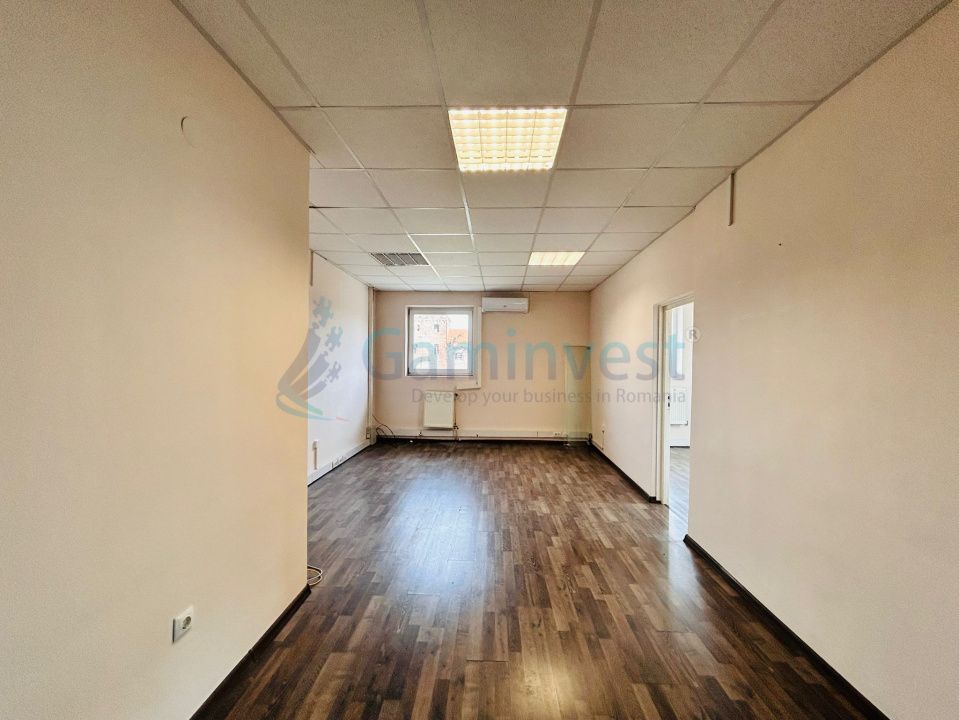 Spatiu pentru birou de inchiriat in Oradea, zona centrala – fotografia 2 din 5