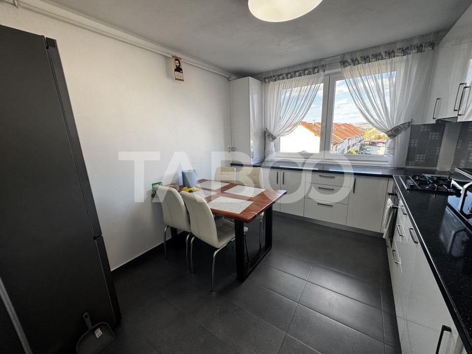 Apartament de vanzare cu 5 camere 2 parcari zona Brana Selimbar – fotografia 16 din 16