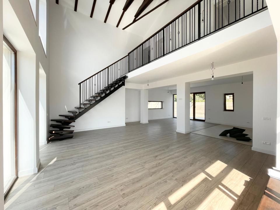 Casa Individuala la cheie 160mp utili si 601 teren  - Mosnita Noua – fotografia 2 din 14